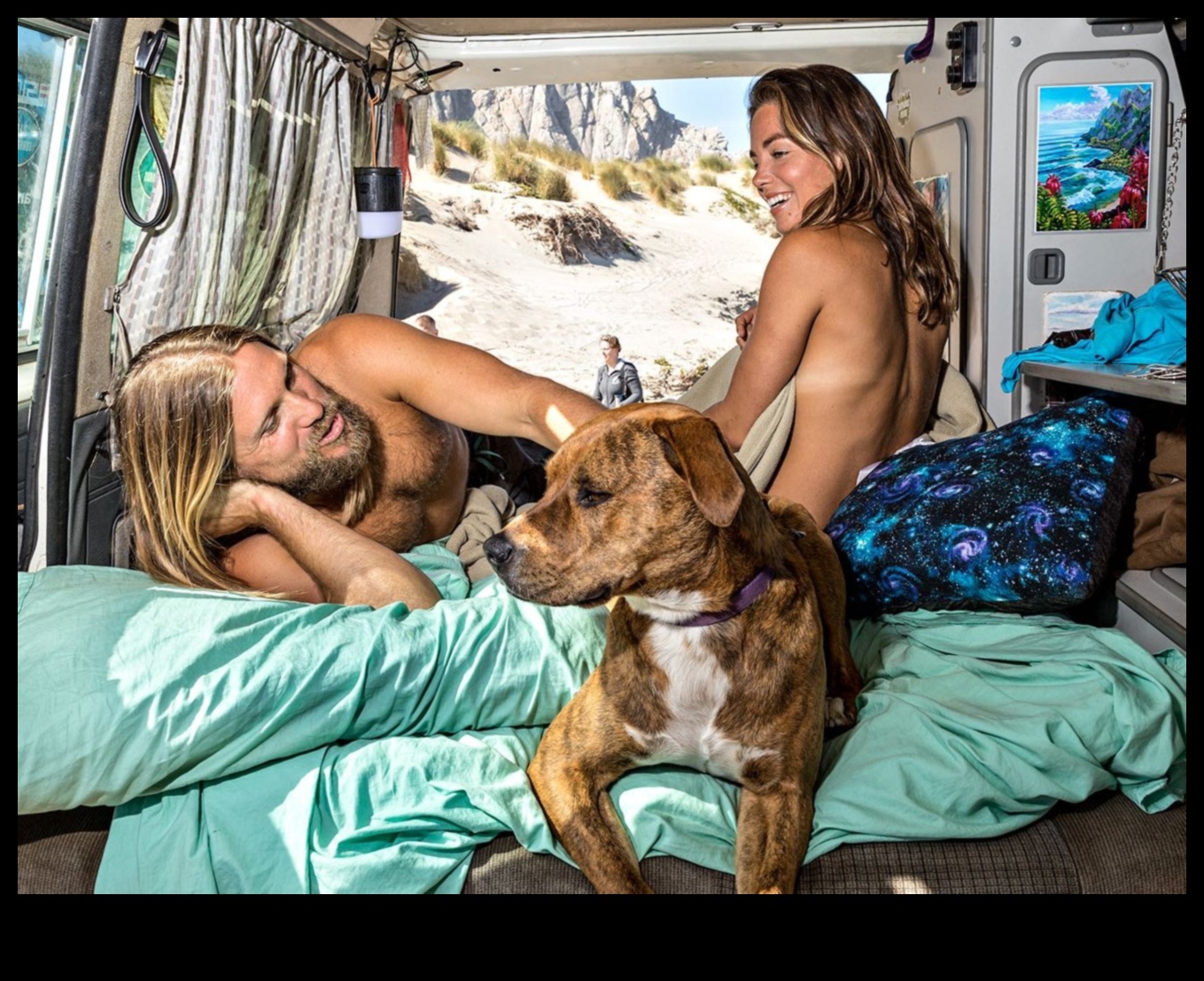 Nomadic Chronicles Real-Life Stories of Van Life Adventures από όλο τον κόσμο 3 Nomadic Chronicles: Real-Life Stories of Van Life Adventures