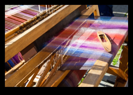 Thread Tales Πλένουμε τη δική σας αφήγηση με κομψό στυλ 2 Thread Tales: Δημιουργώντας την αφήγησή σας με κομψό στυλ