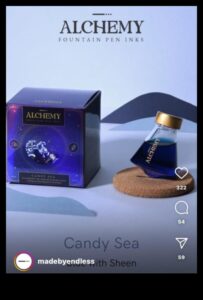 Ink Alchemy: Ανυψώστε το βλέμμα σας με δεξιοτεχνία με τολμηρό γλυπτό μελάνι