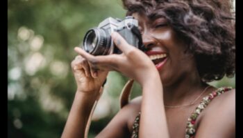 Visual Storytelling Mastery: Embark on a Photography Education Journey